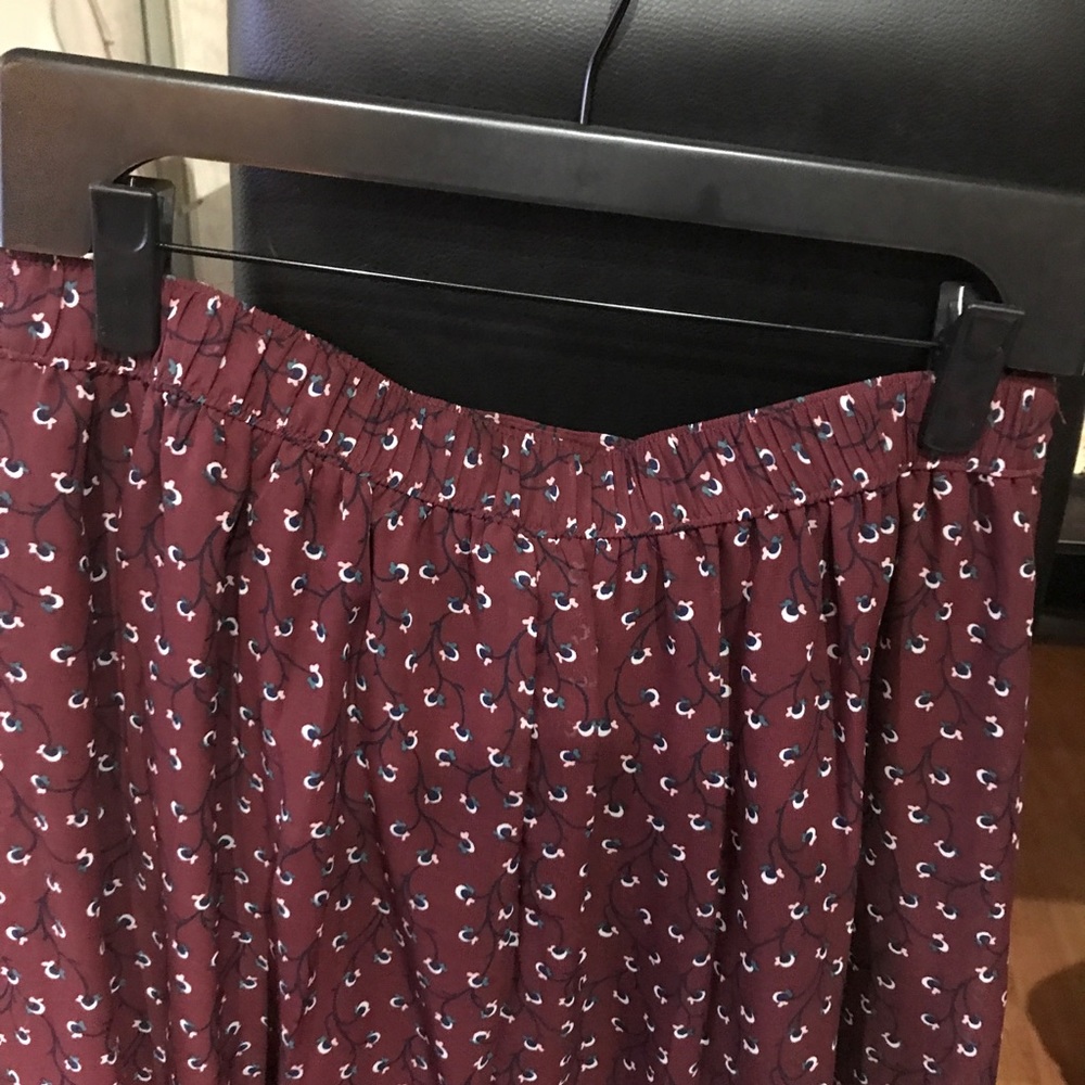 Pattern Skirt - Picture 3 of 3